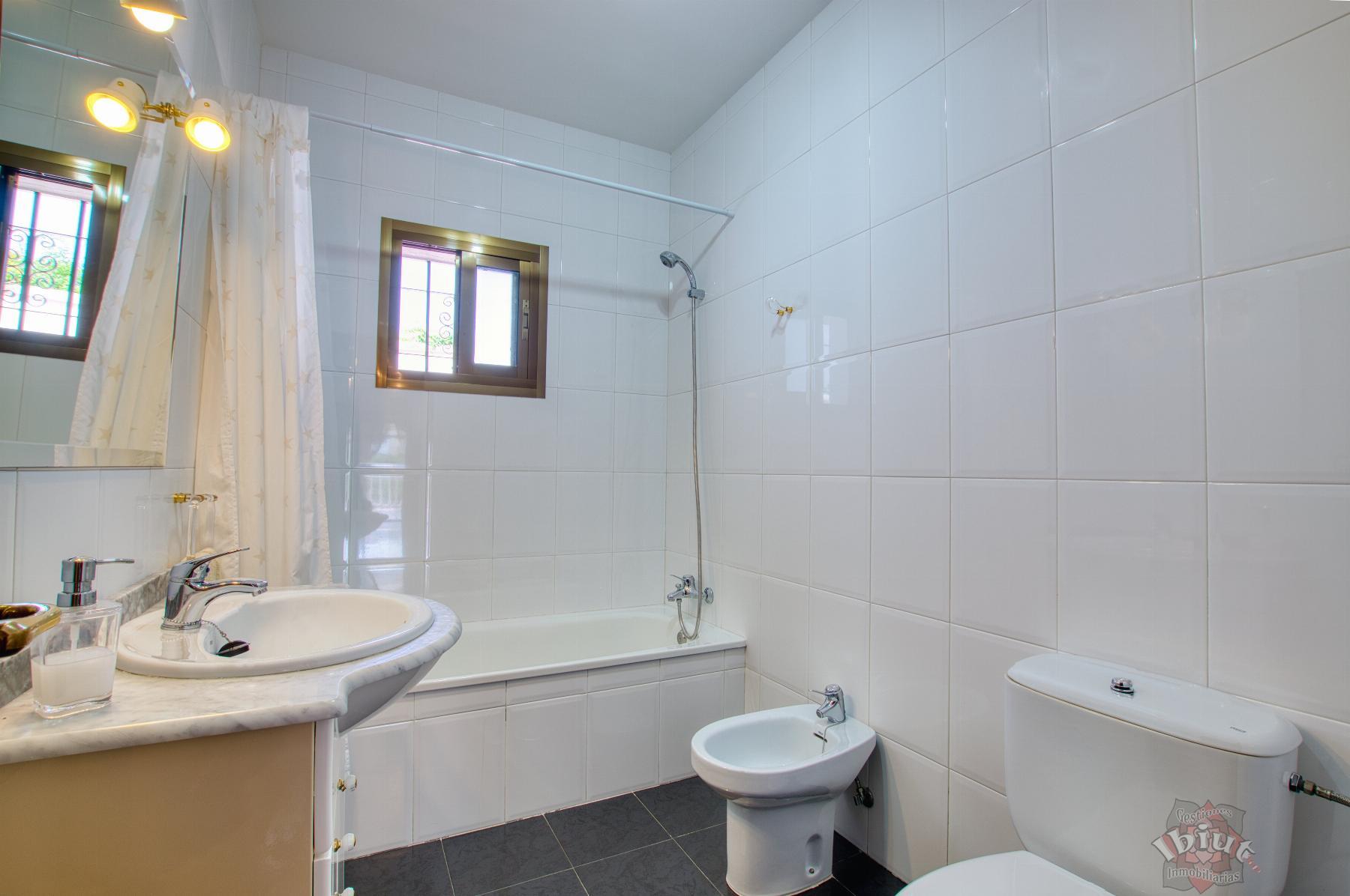 Venta de chalet en Periana