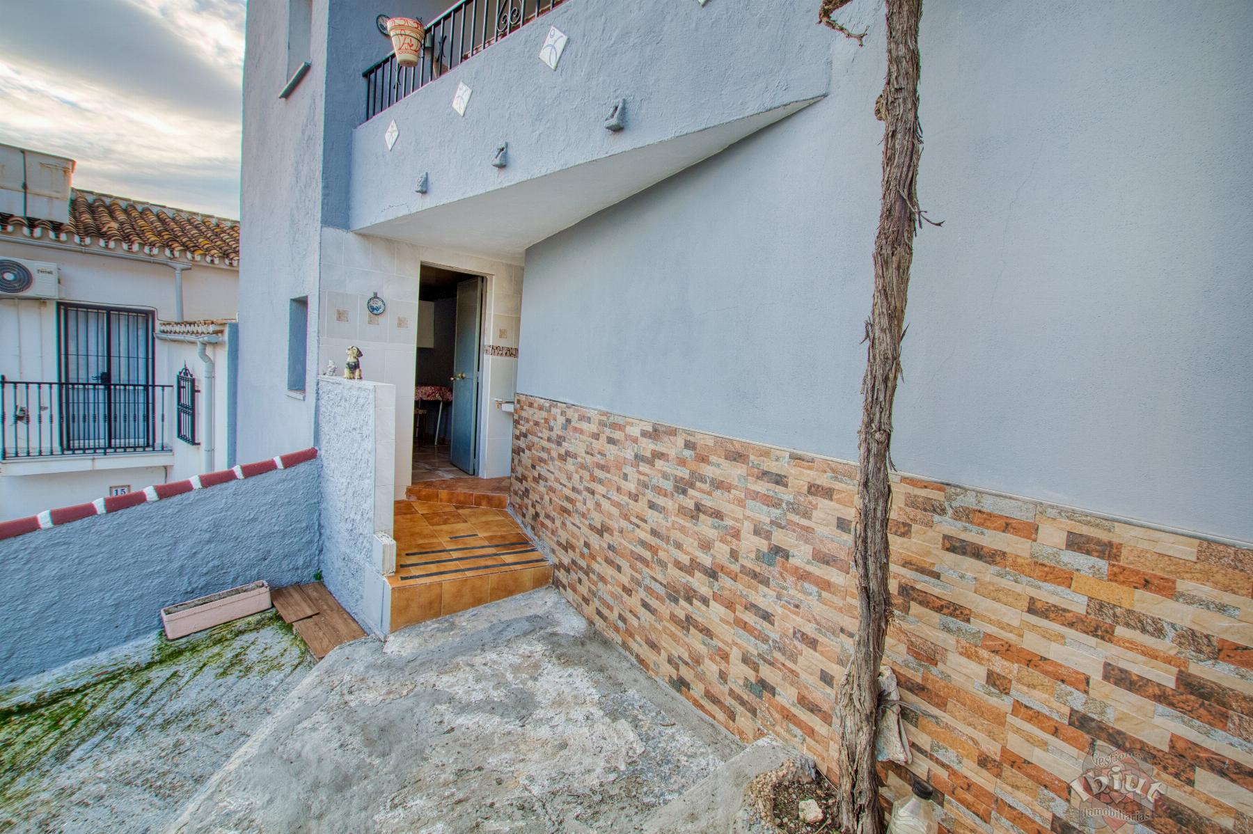 Venta de casa en Benamargosa