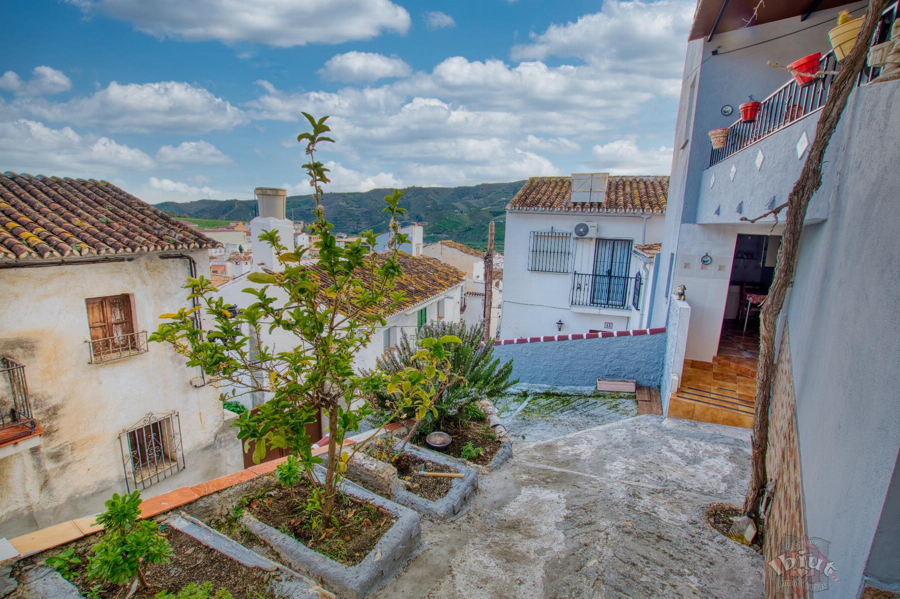 Venta de casa en Benamargosa