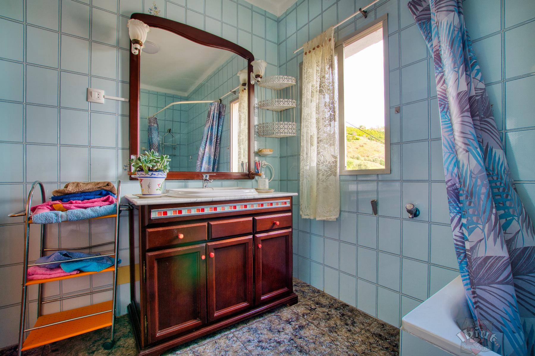 Venta de casa en Benamargosa