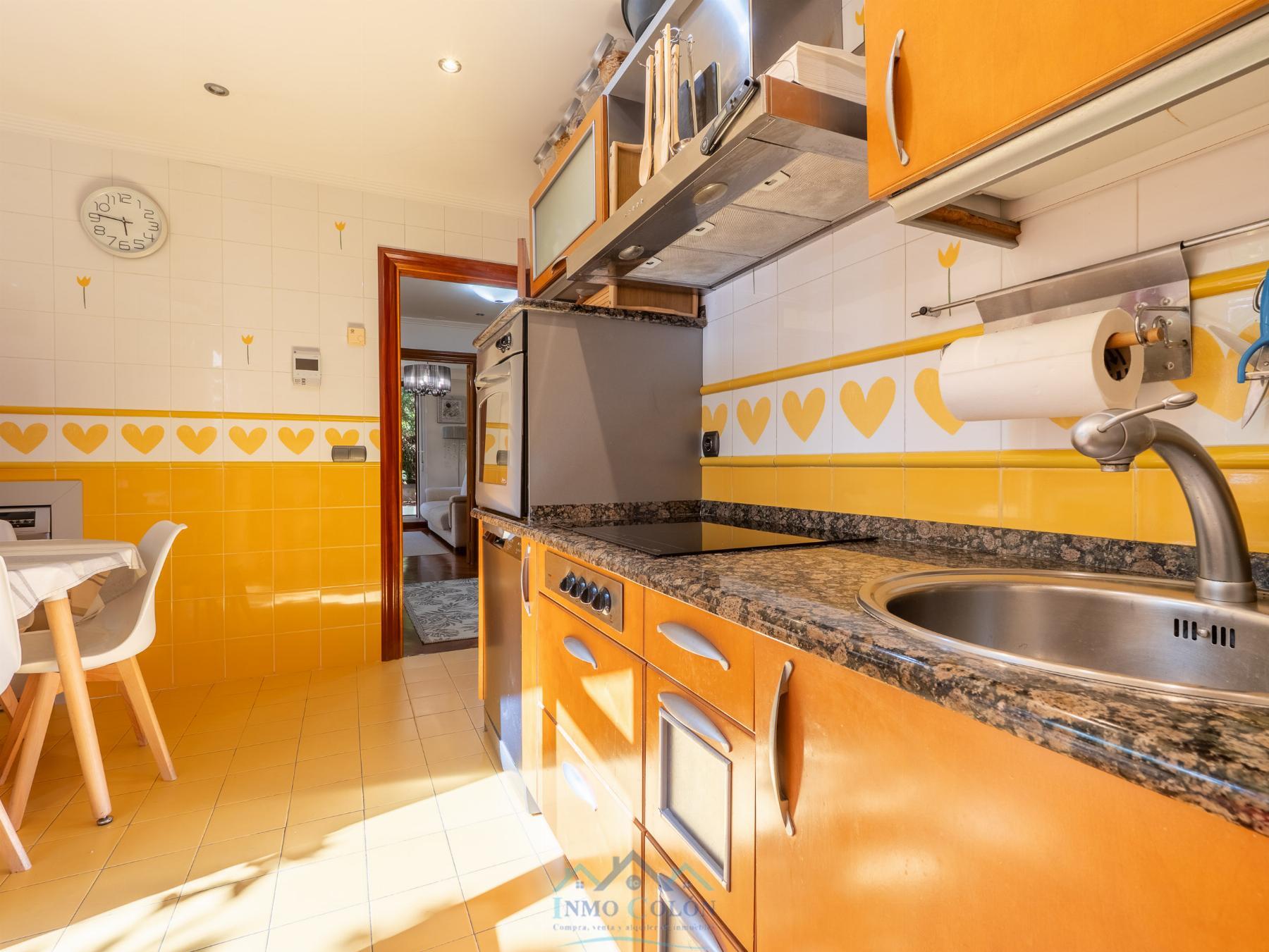 For sale of duplex in Irun