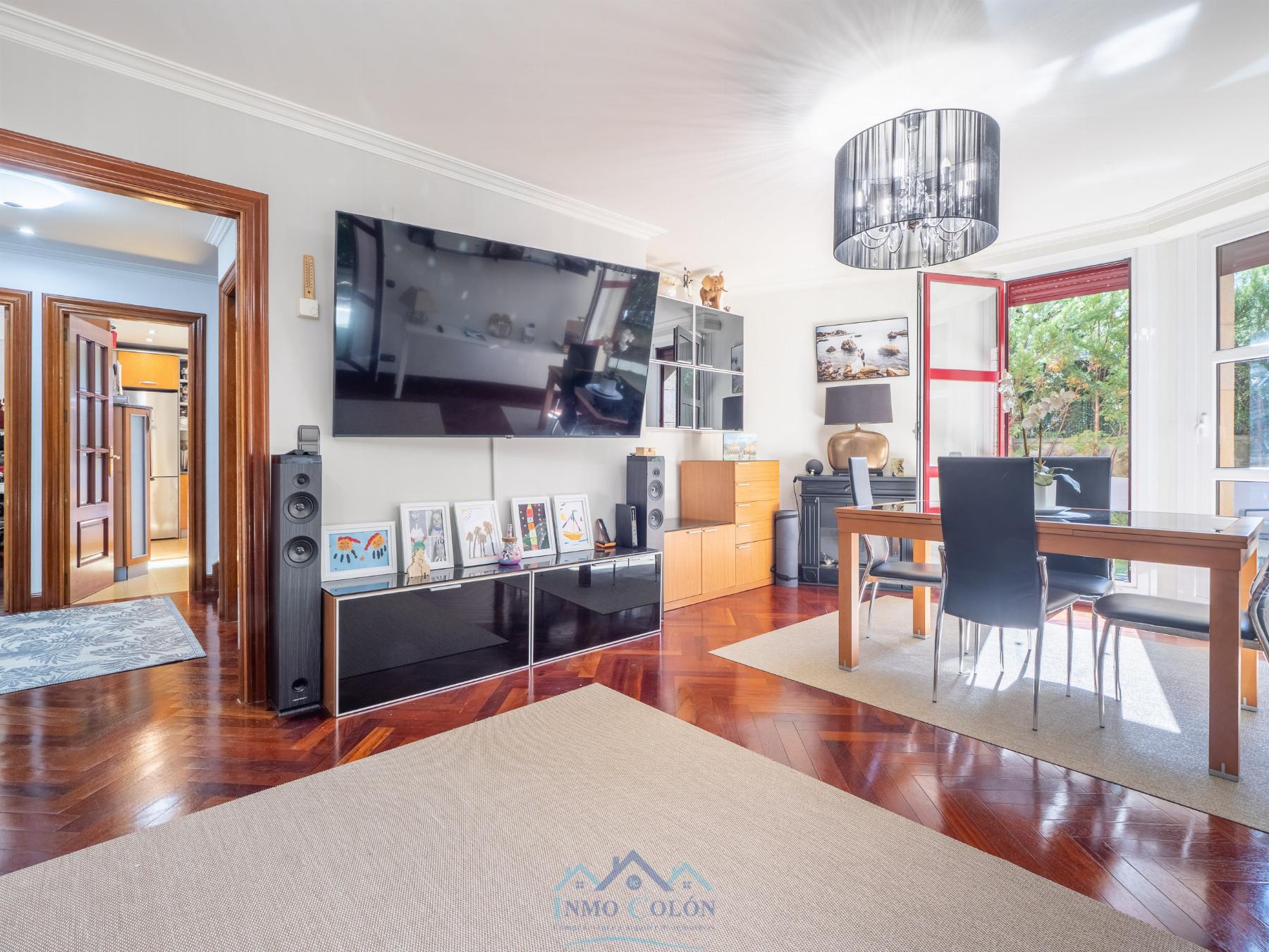 For sale of duplex in Irun