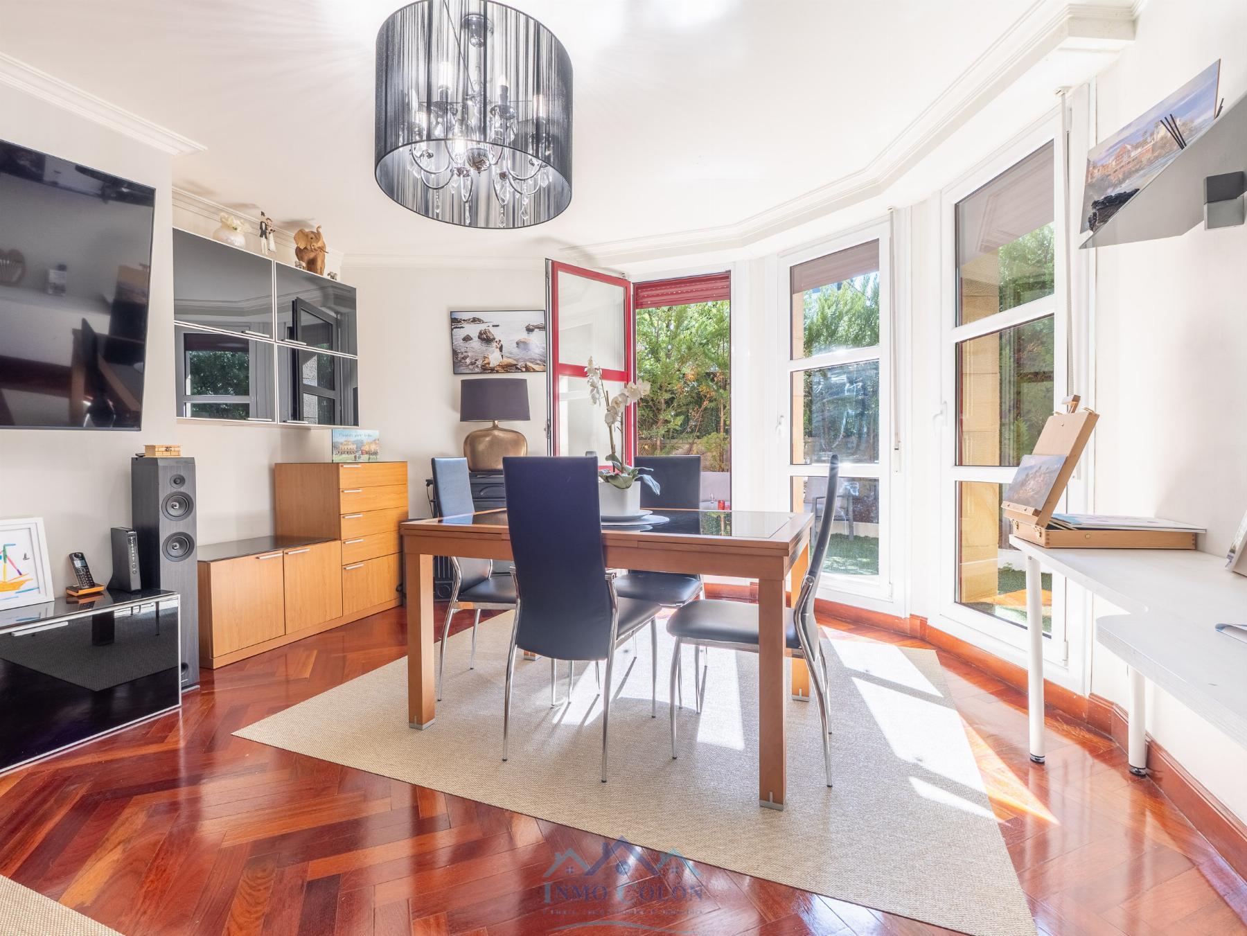 For sale of duplex in Irun