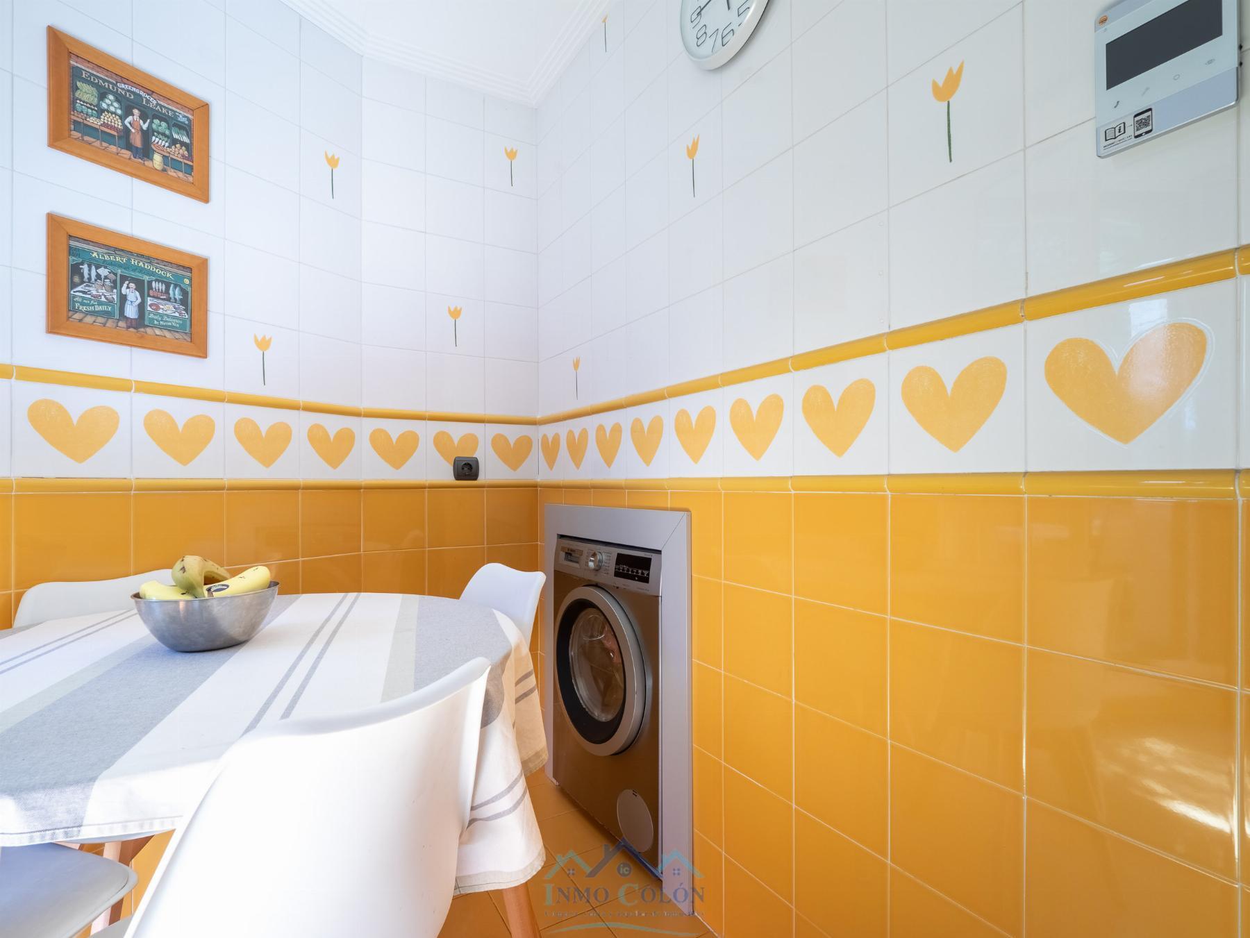 For sale of duplex in Irun