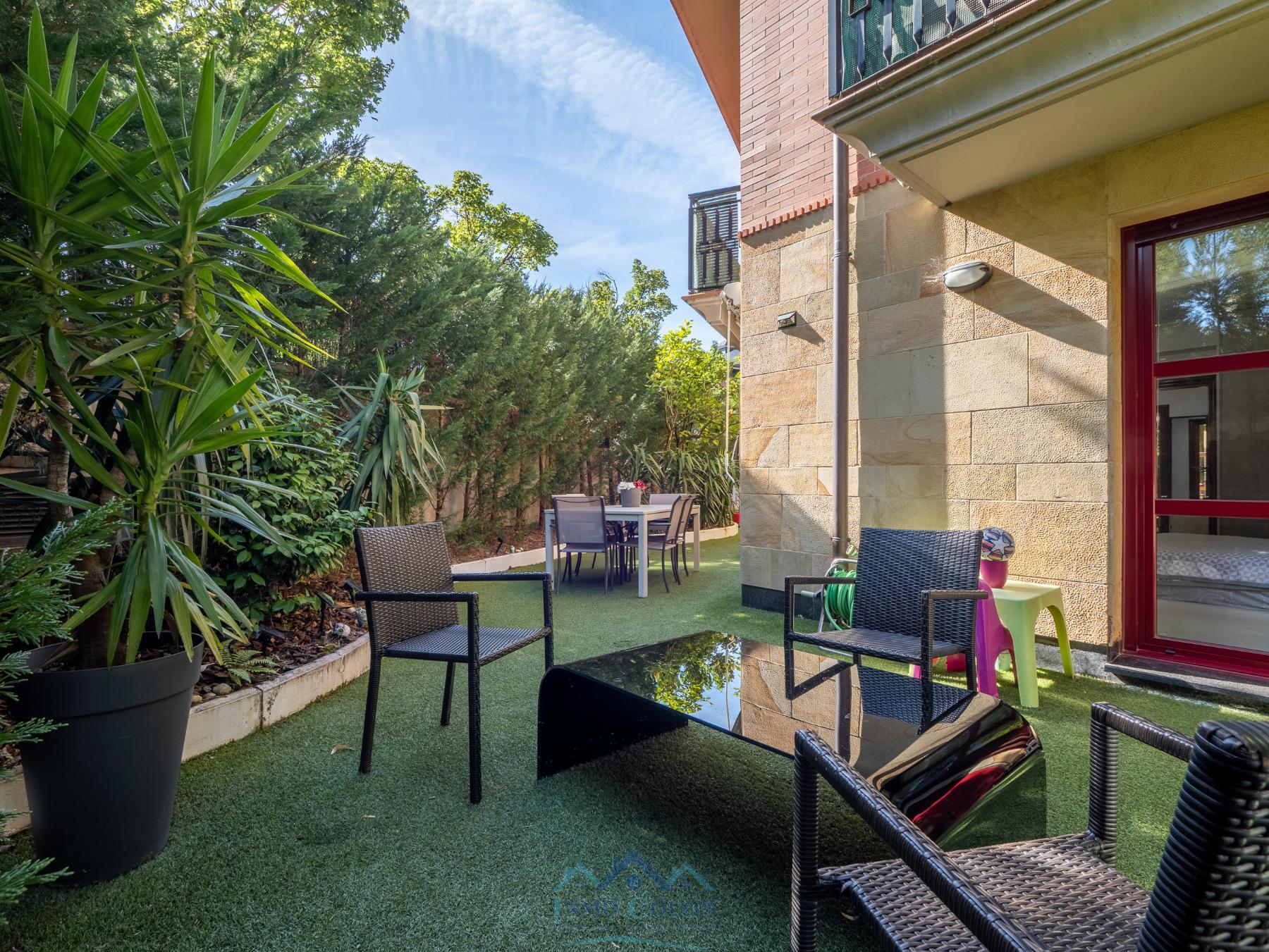 For sale of duplex in Irun