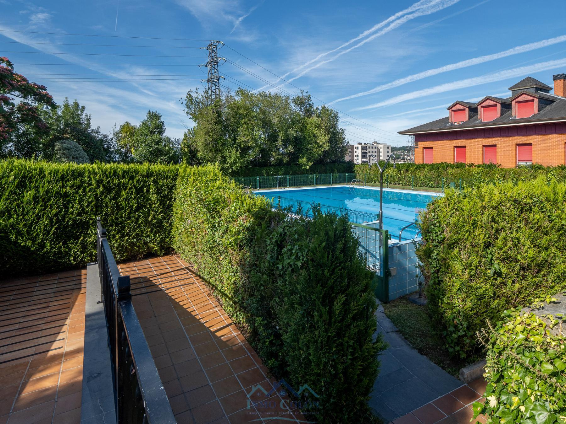 For sale of duplex in Irun
