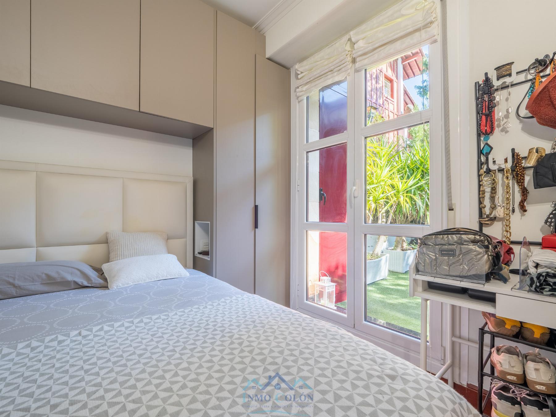 For sale of duplex in Irun