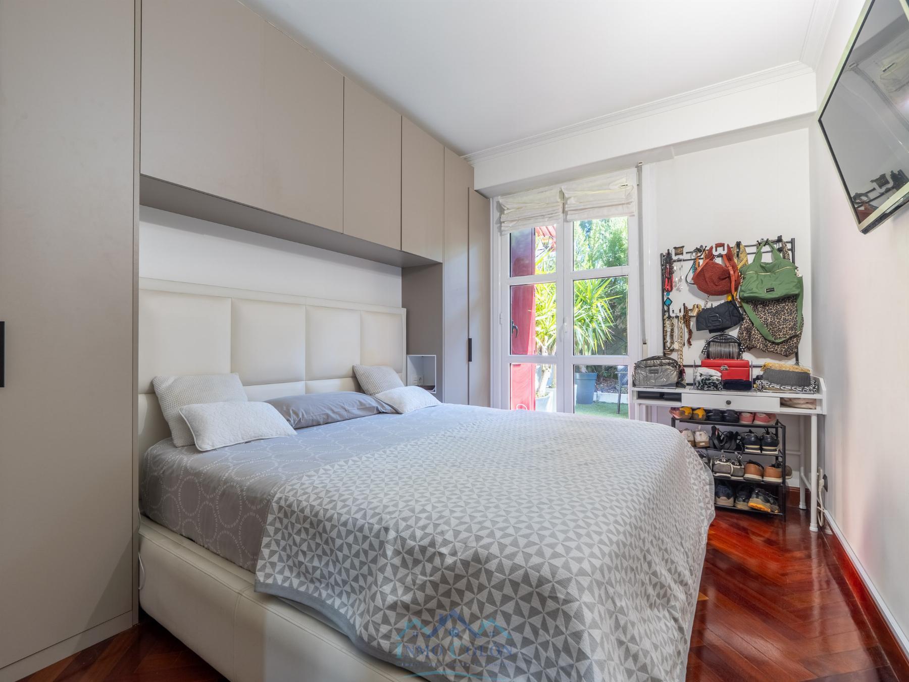 For sale of duplex in Irun