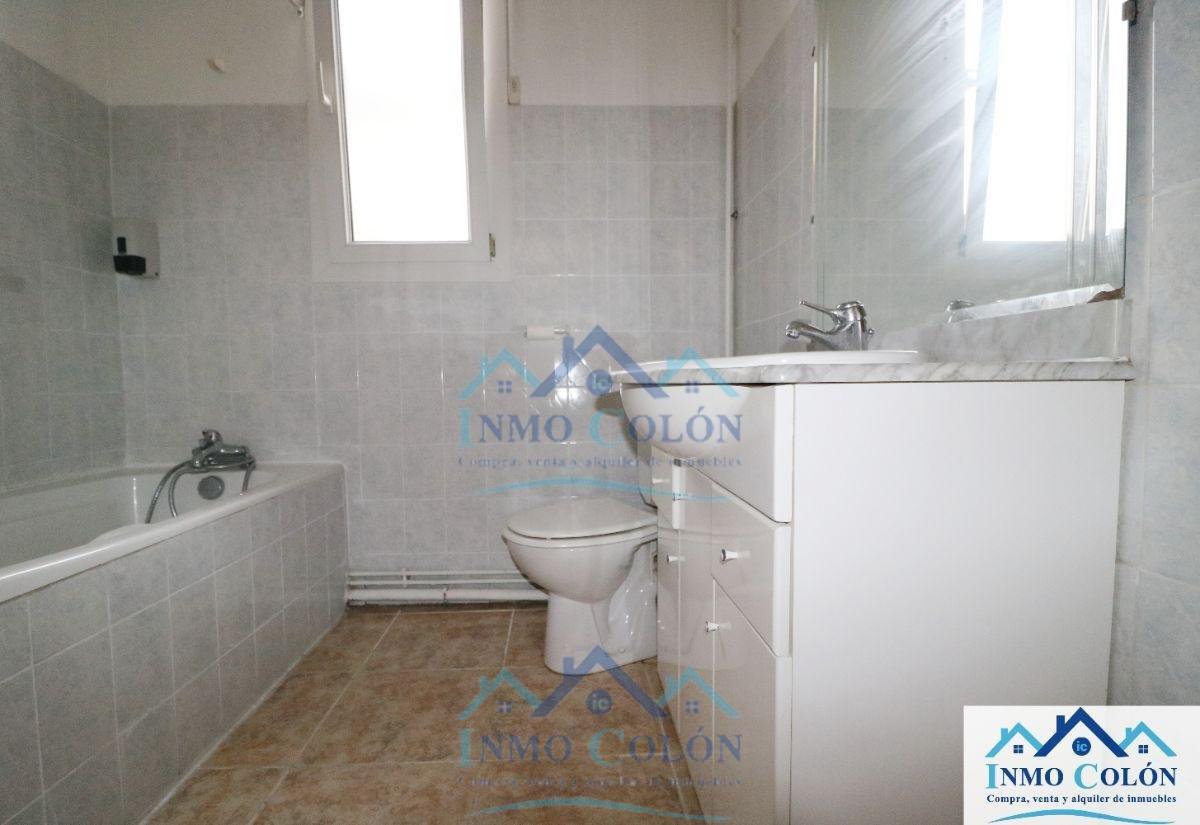 For sale of house in Hendaya