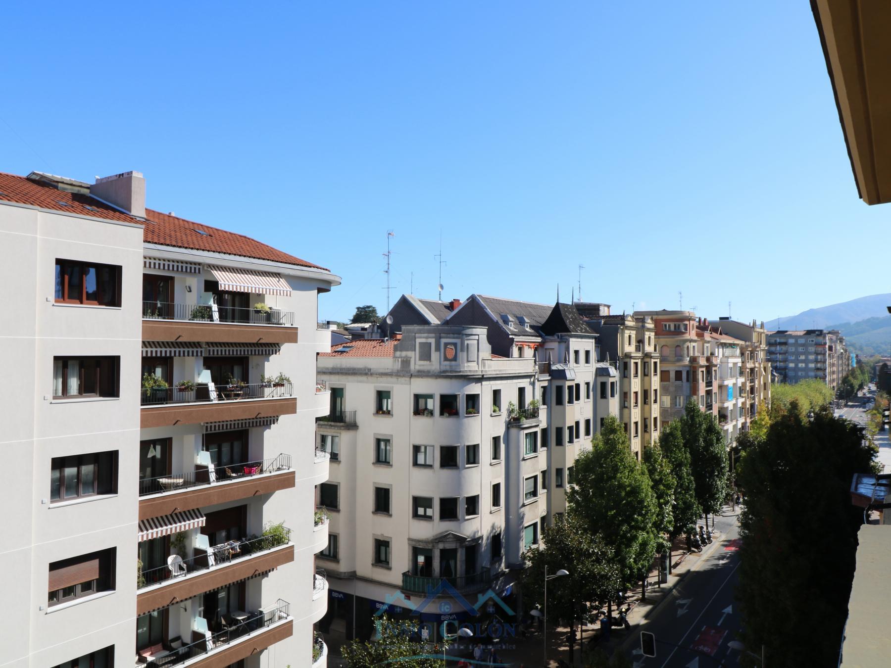 For sale of flat in Irun