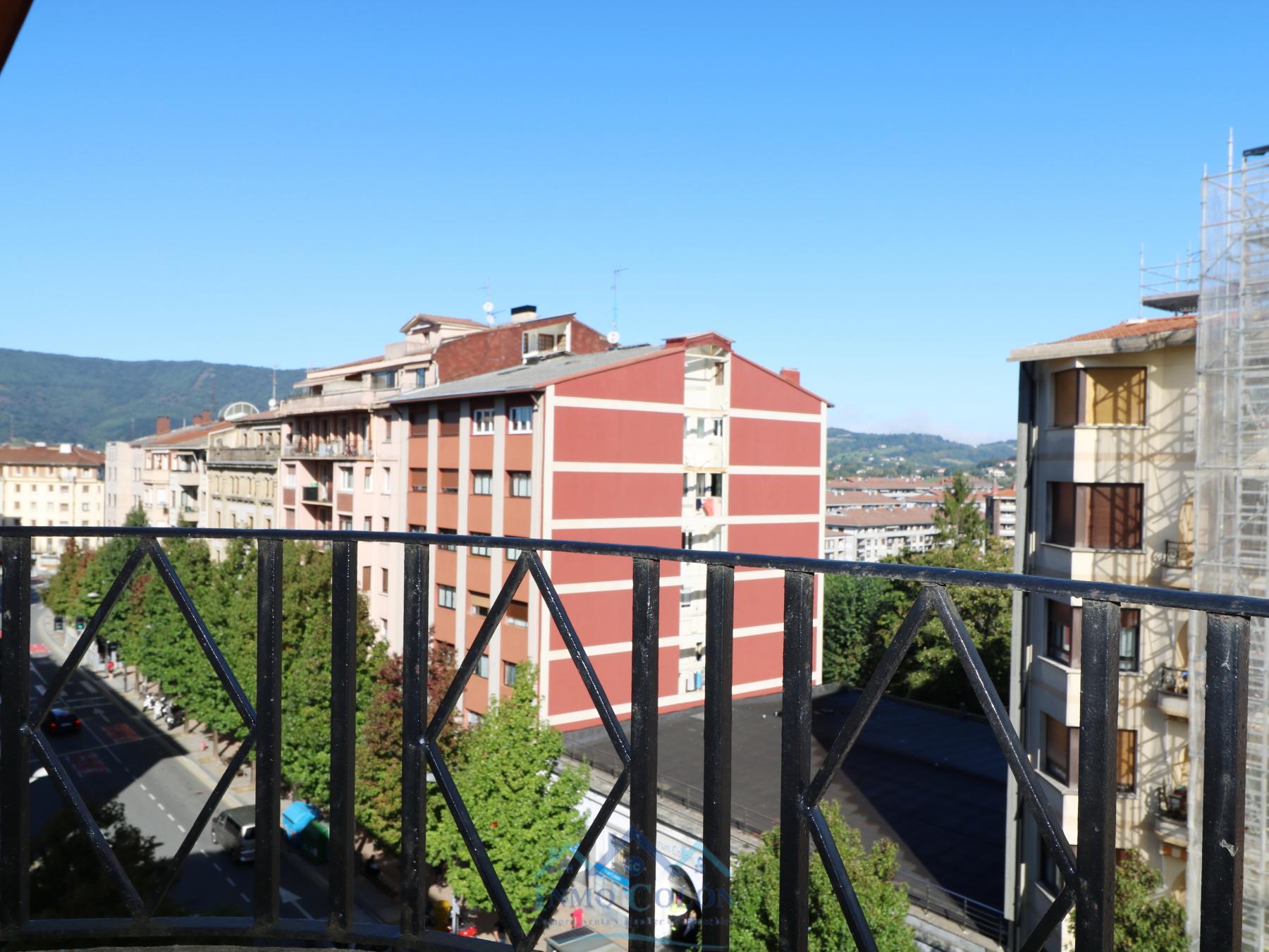 For sale of flat in Irun