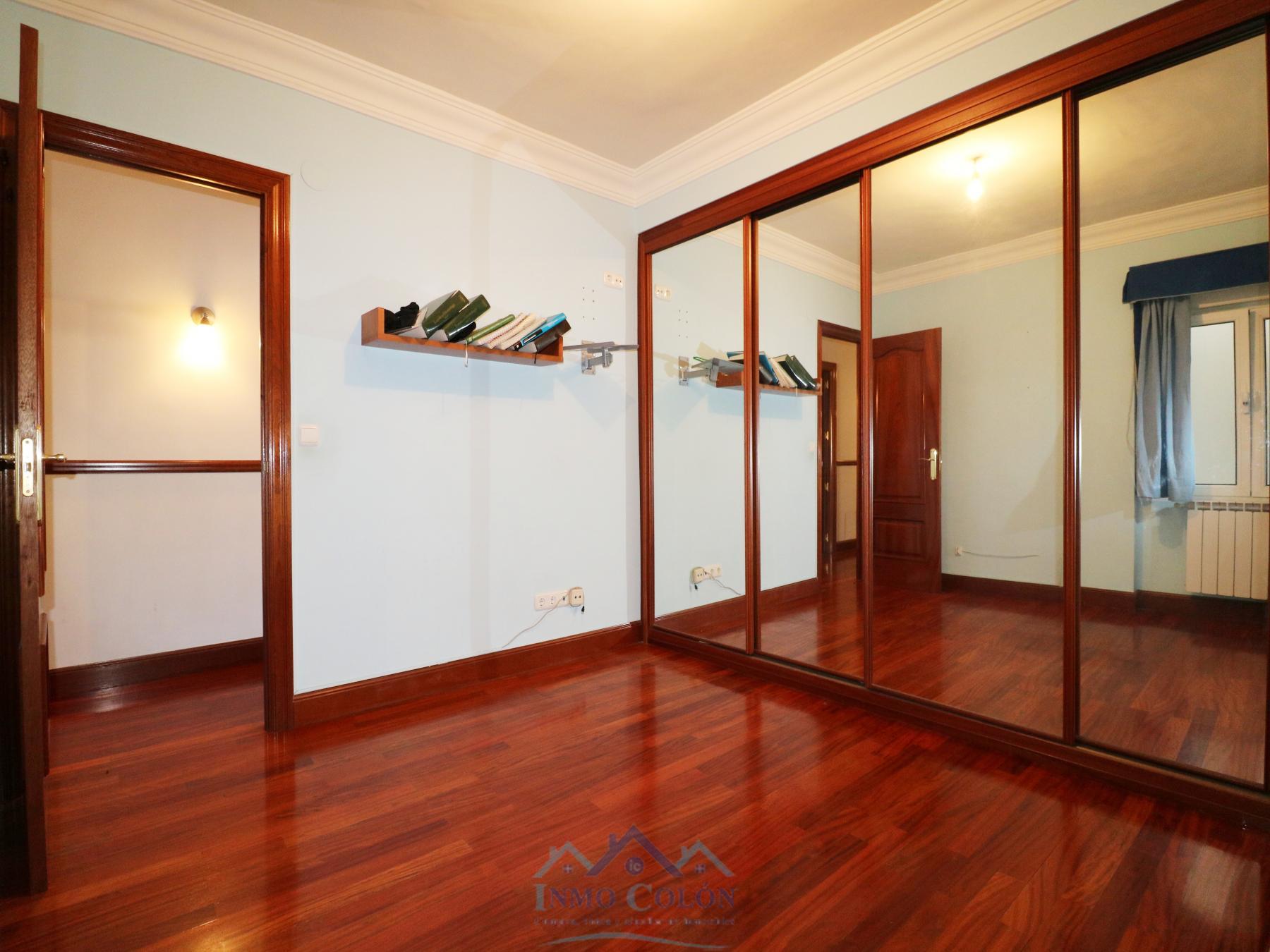 For sale of flat in Irun