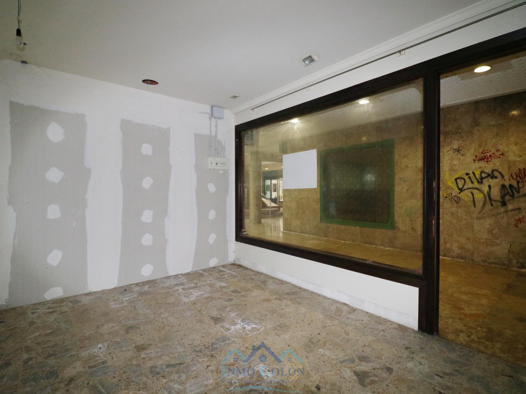 For sale of commercial in Irun