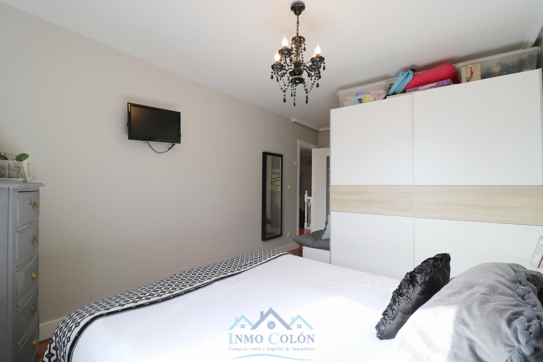 For sale of duplex in Irun