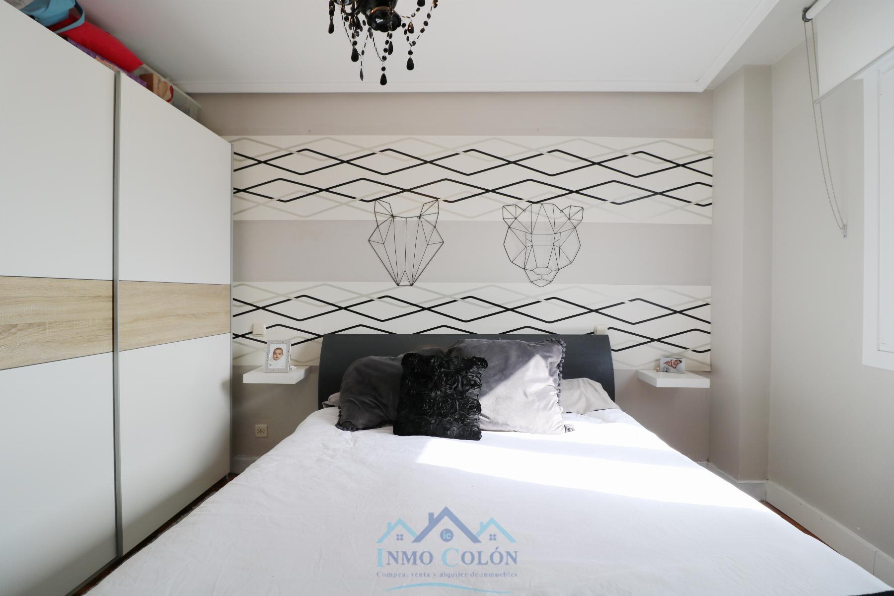 For sale of duplex in Irun