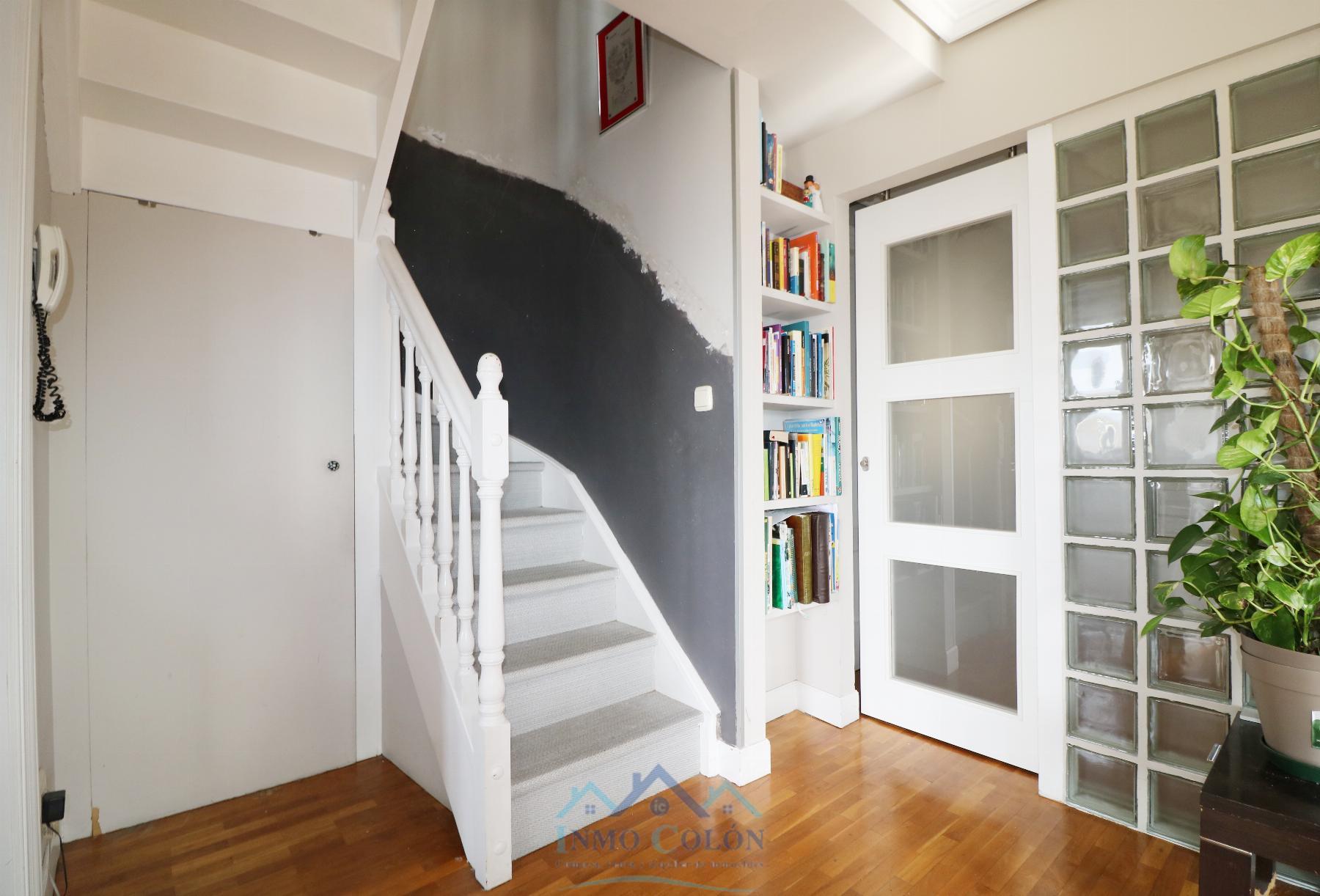 For sale of duplex in Irun