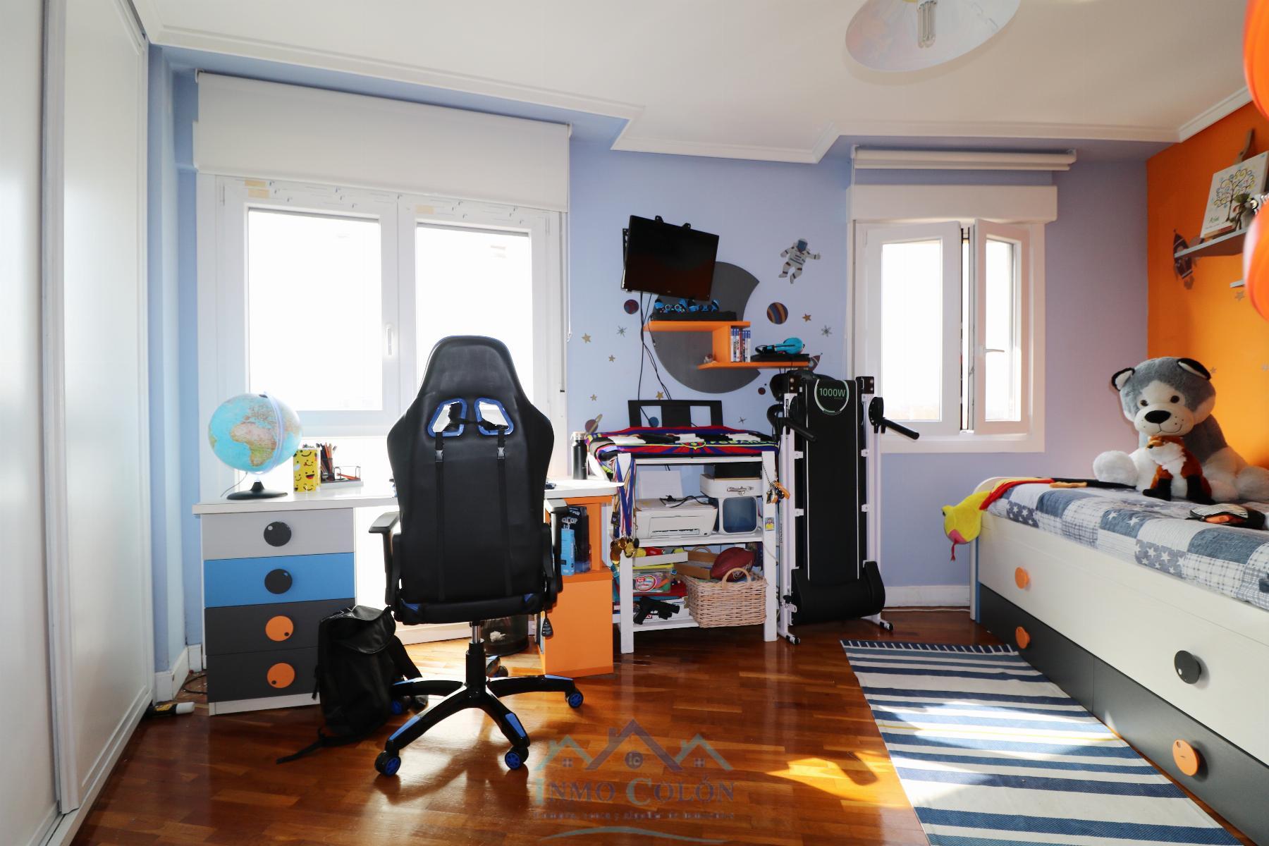 For sale of duplex in Irun