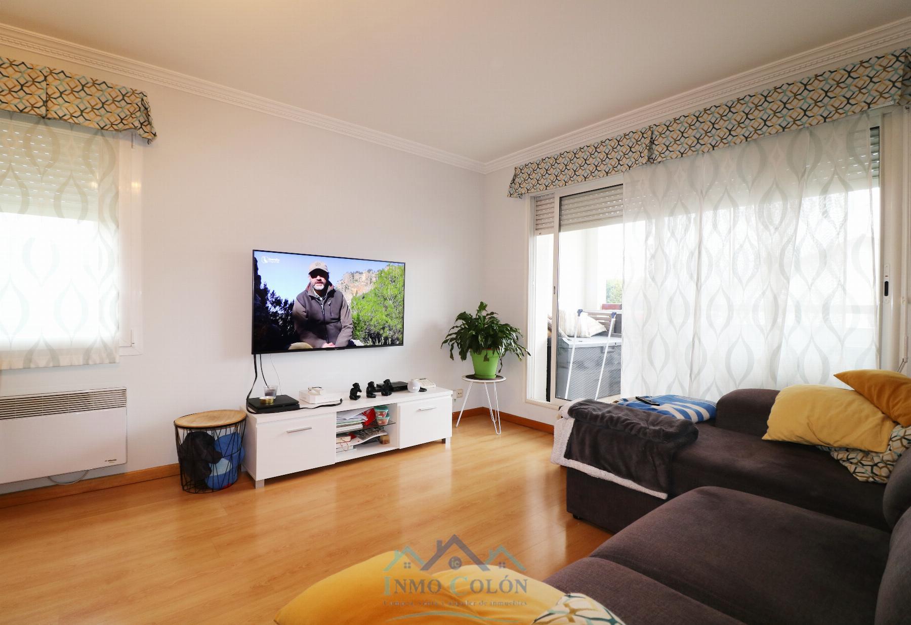 For sale of flat in Hendaya