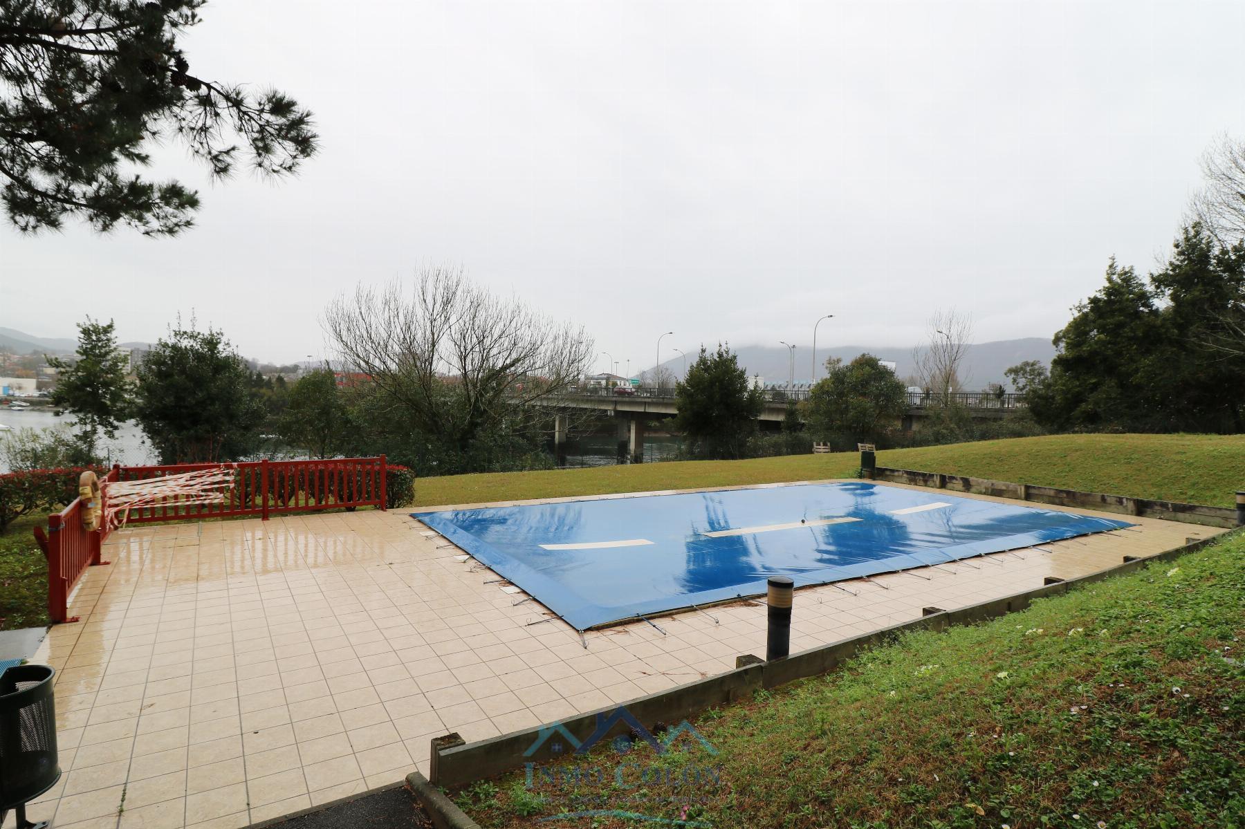 For sale of flat in Hendaya