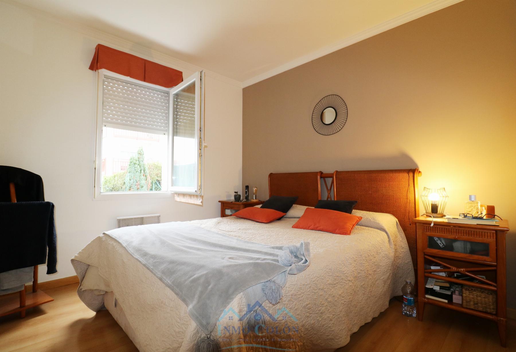 For sale of flat in Hendaya