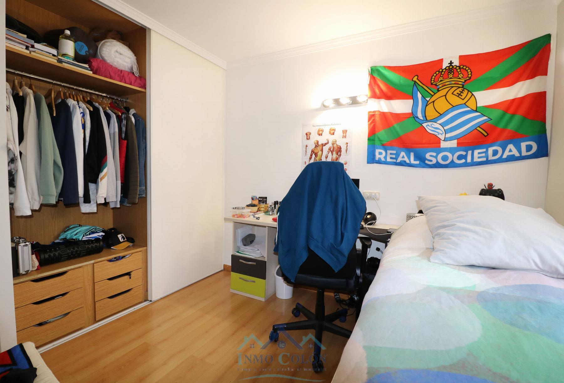 For sale of flat in Hendaya