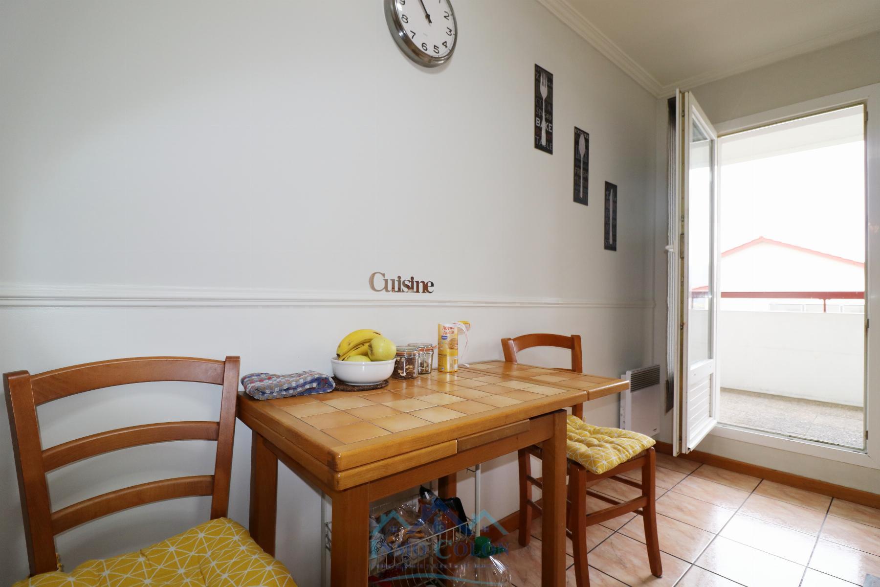 For sale of flat in Hendaya