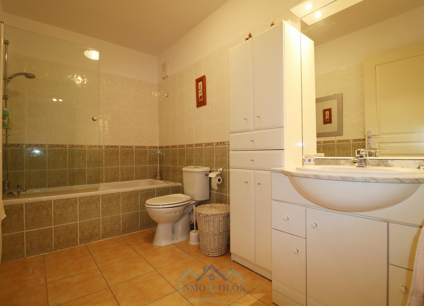 For sale of apartment in Hendaya
