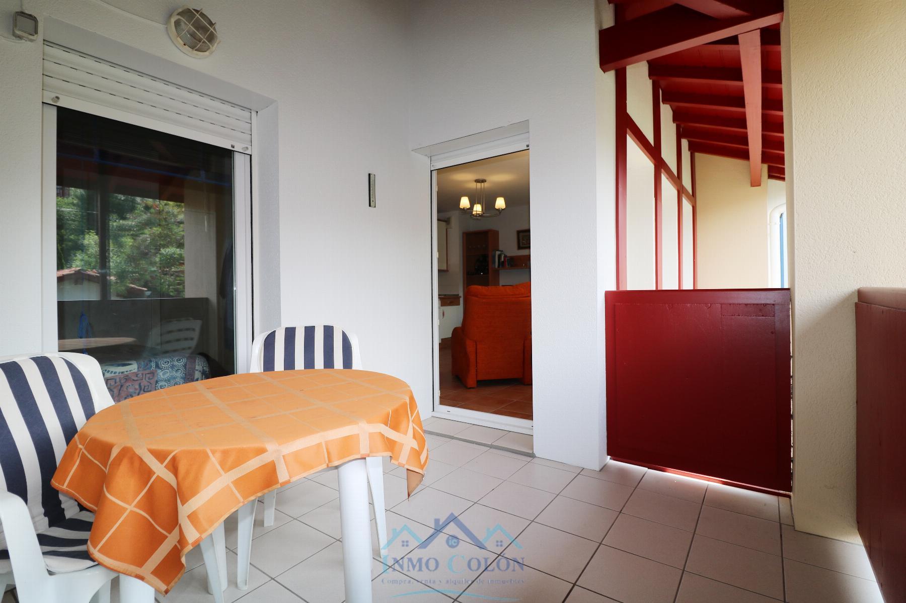For sale of apartment in Hendaya