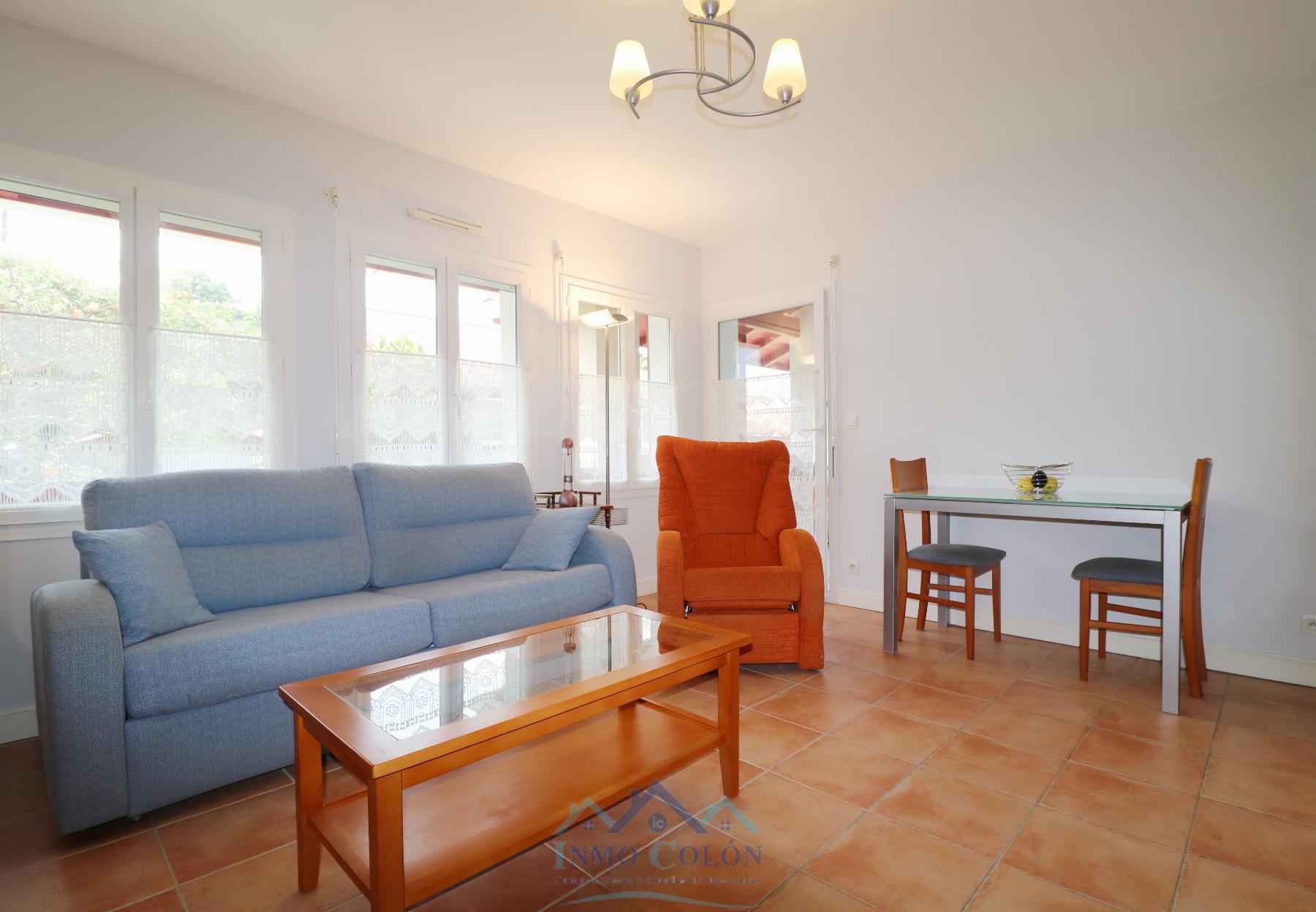 For sale of apartment in Hendaya