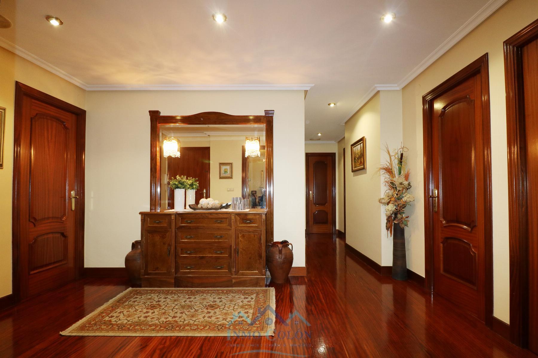 For sale of flat in Irun