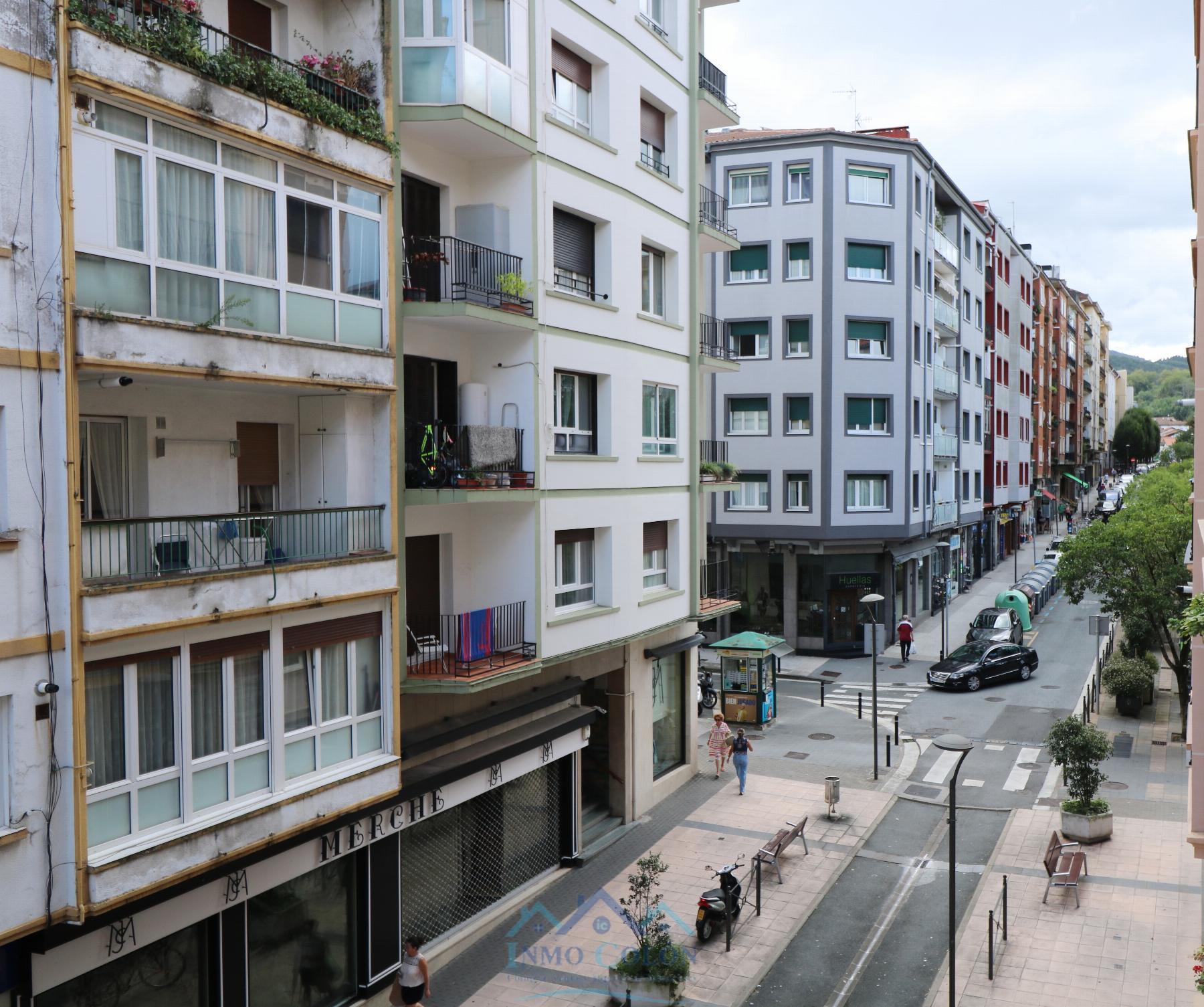 For sale of flat in Irun
