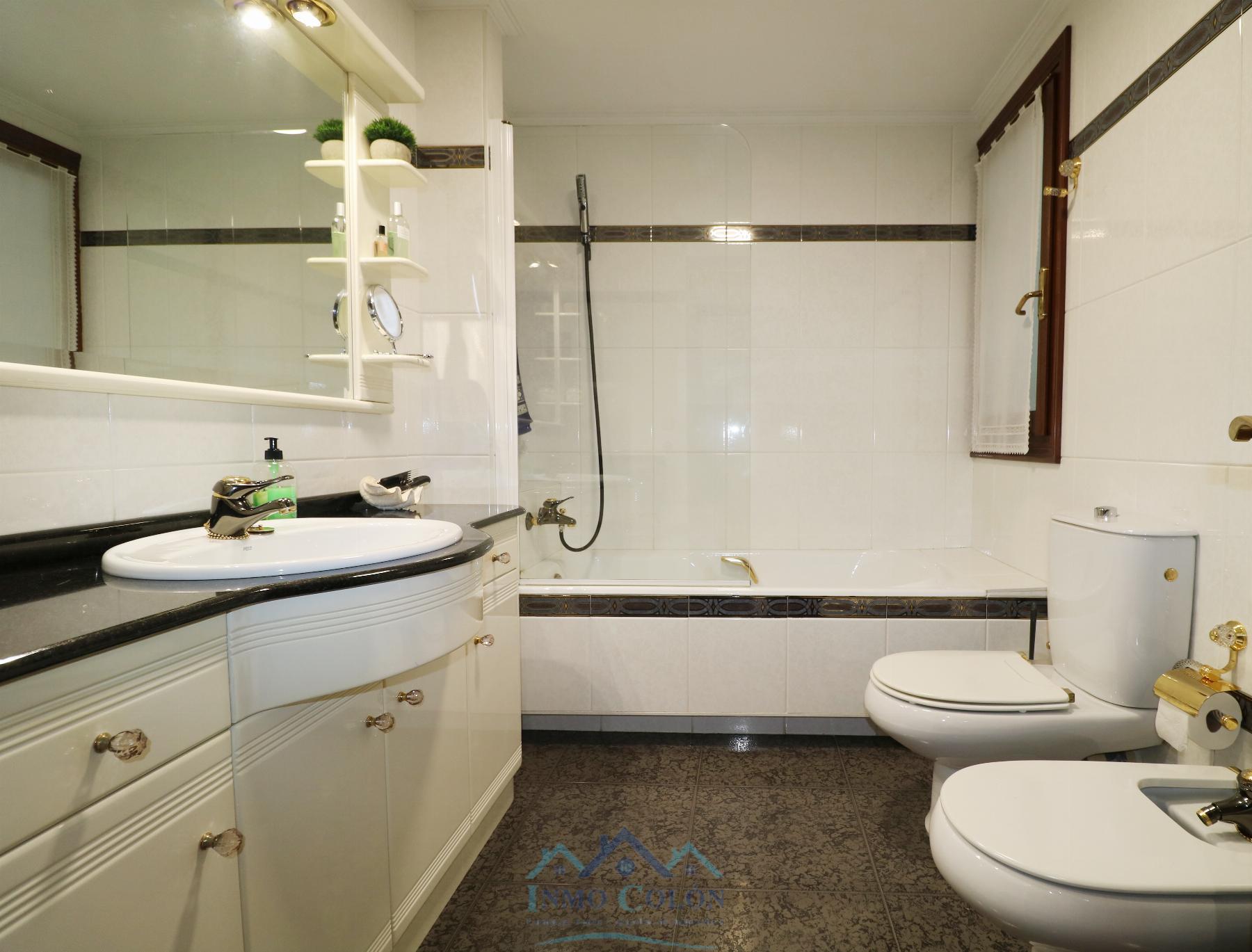 For sale of flat in Irun
