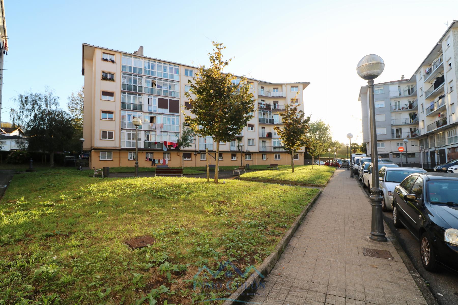 For sale of flat in Irun