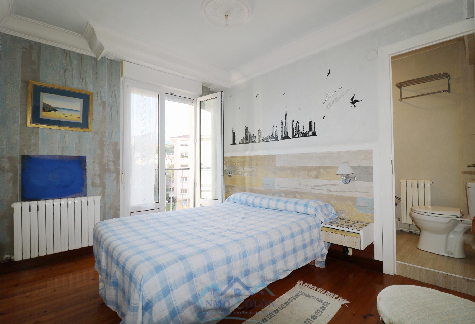 For sale of flat in Irun