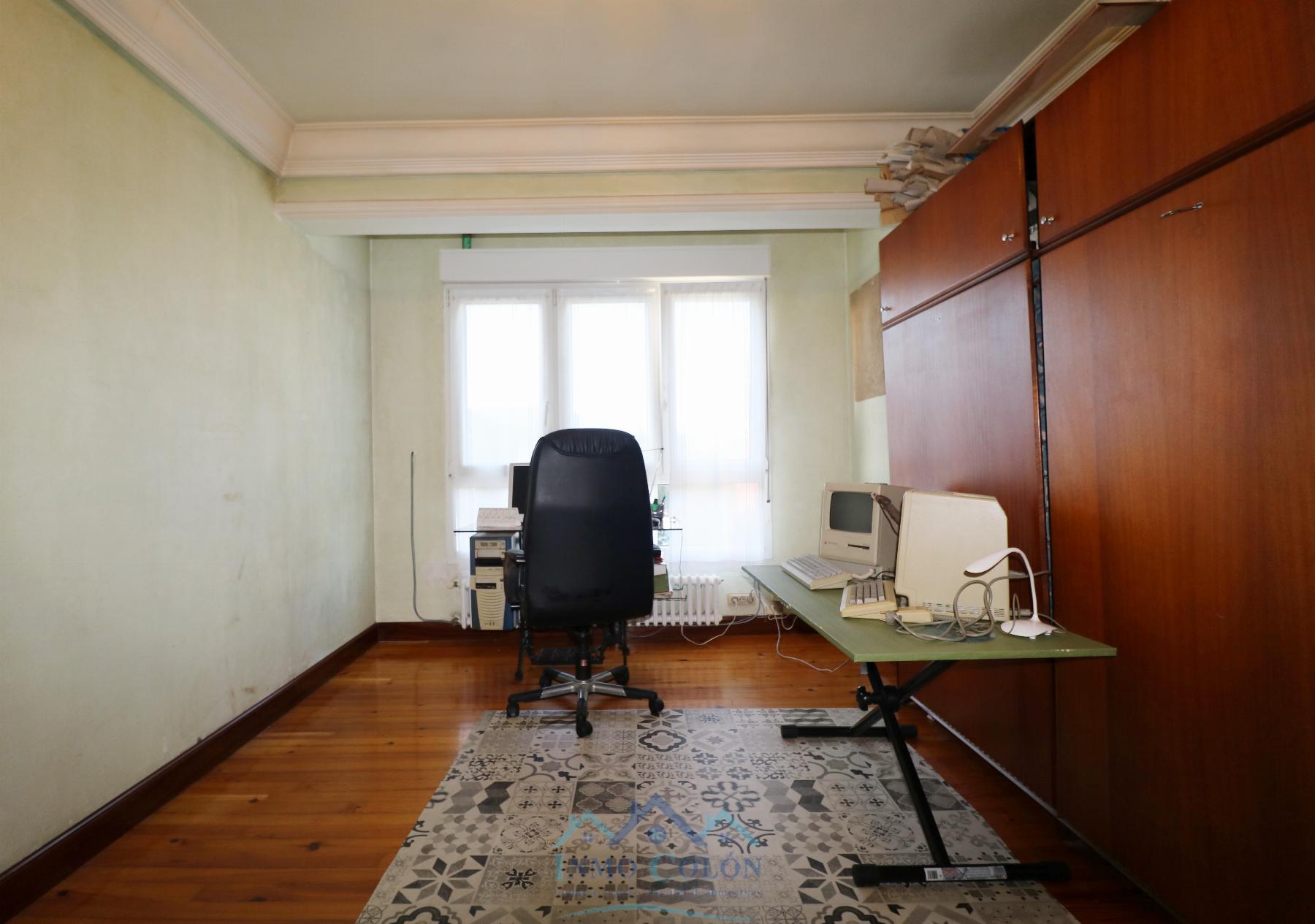 For sale of flat in Irun