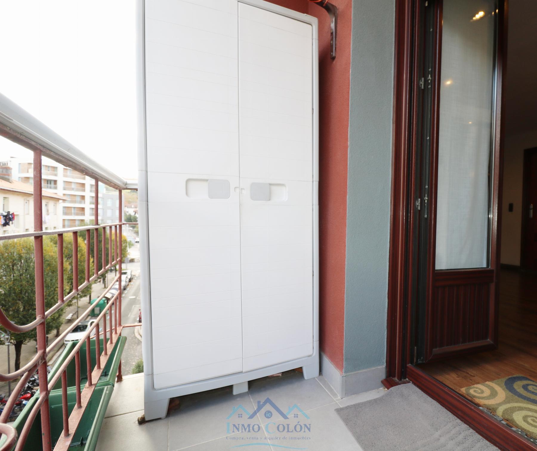 For sale of flat in Irun