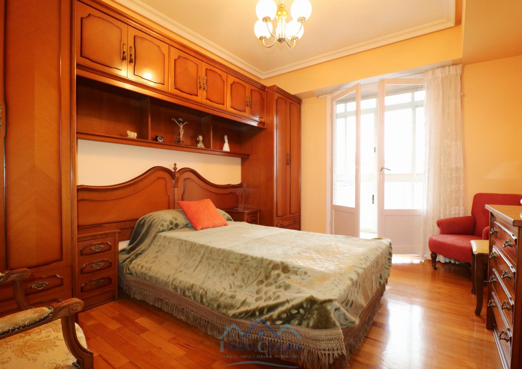 For sale of flat in Irun
