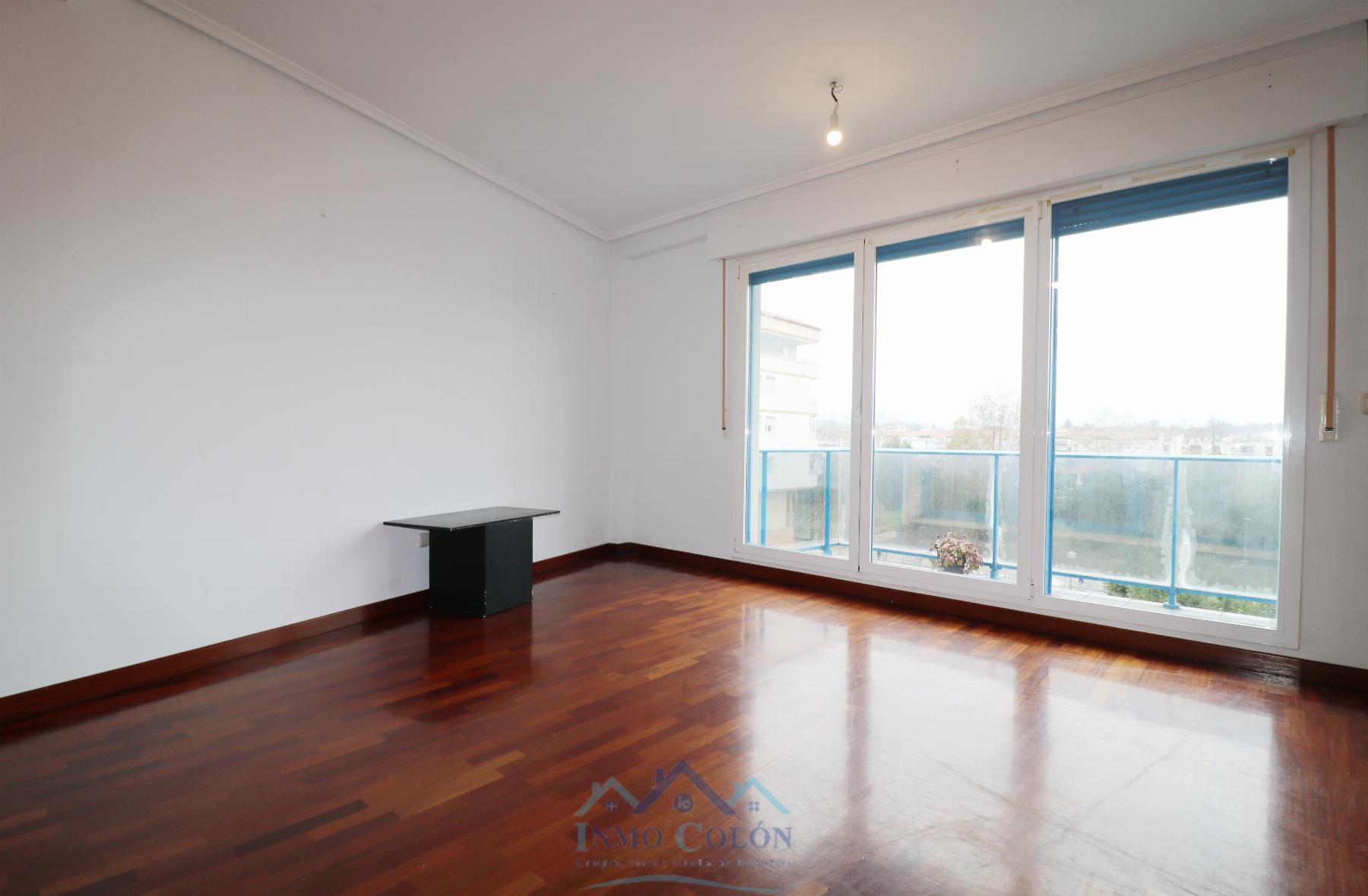 For sale of flat in Irun