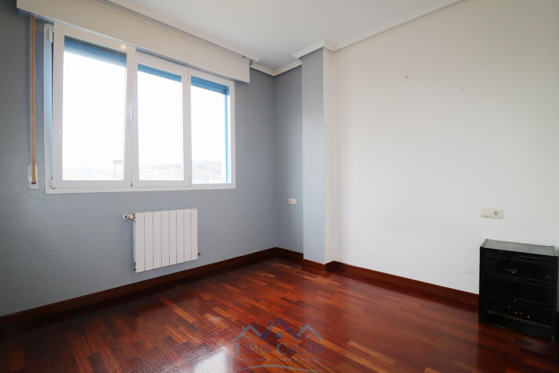 For sale of flat in Irun