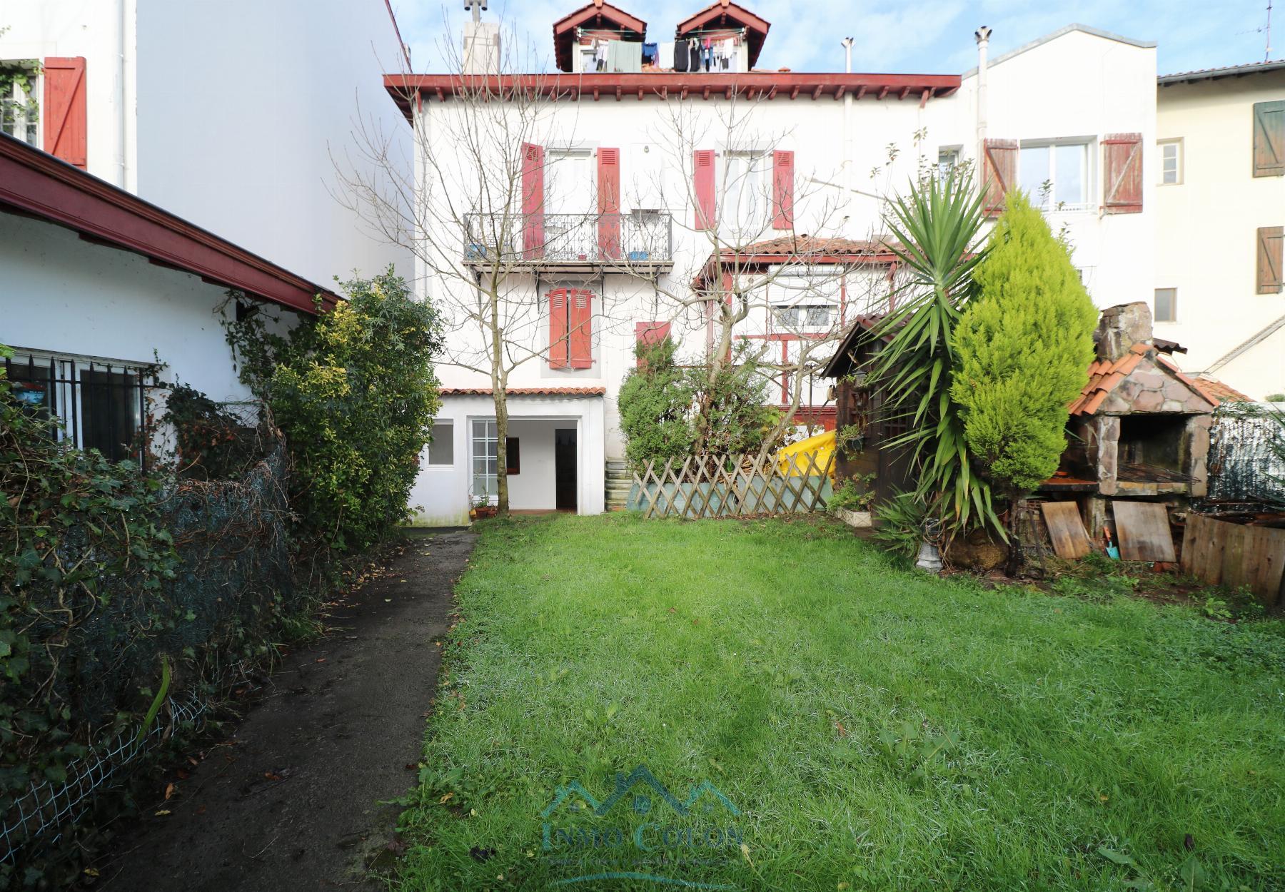 For sale of flat in Hendaya