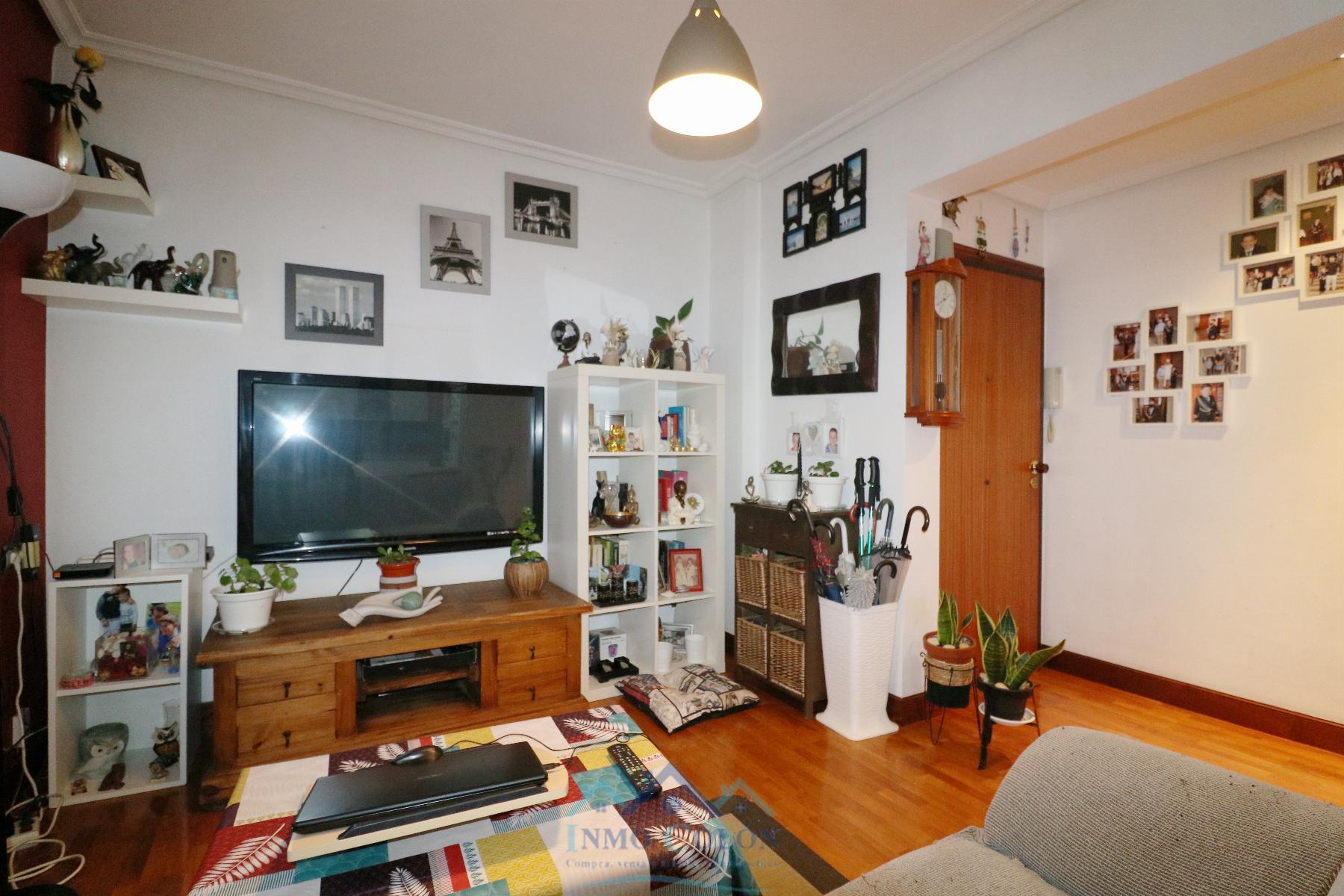 For sale of flat in Irun