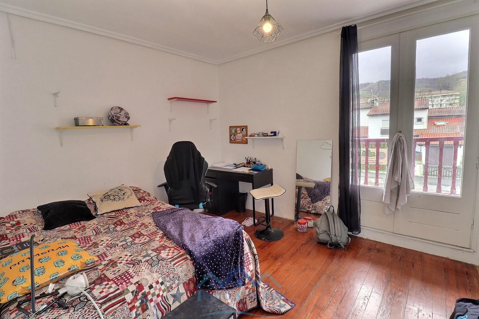For sale of house in Hendaya