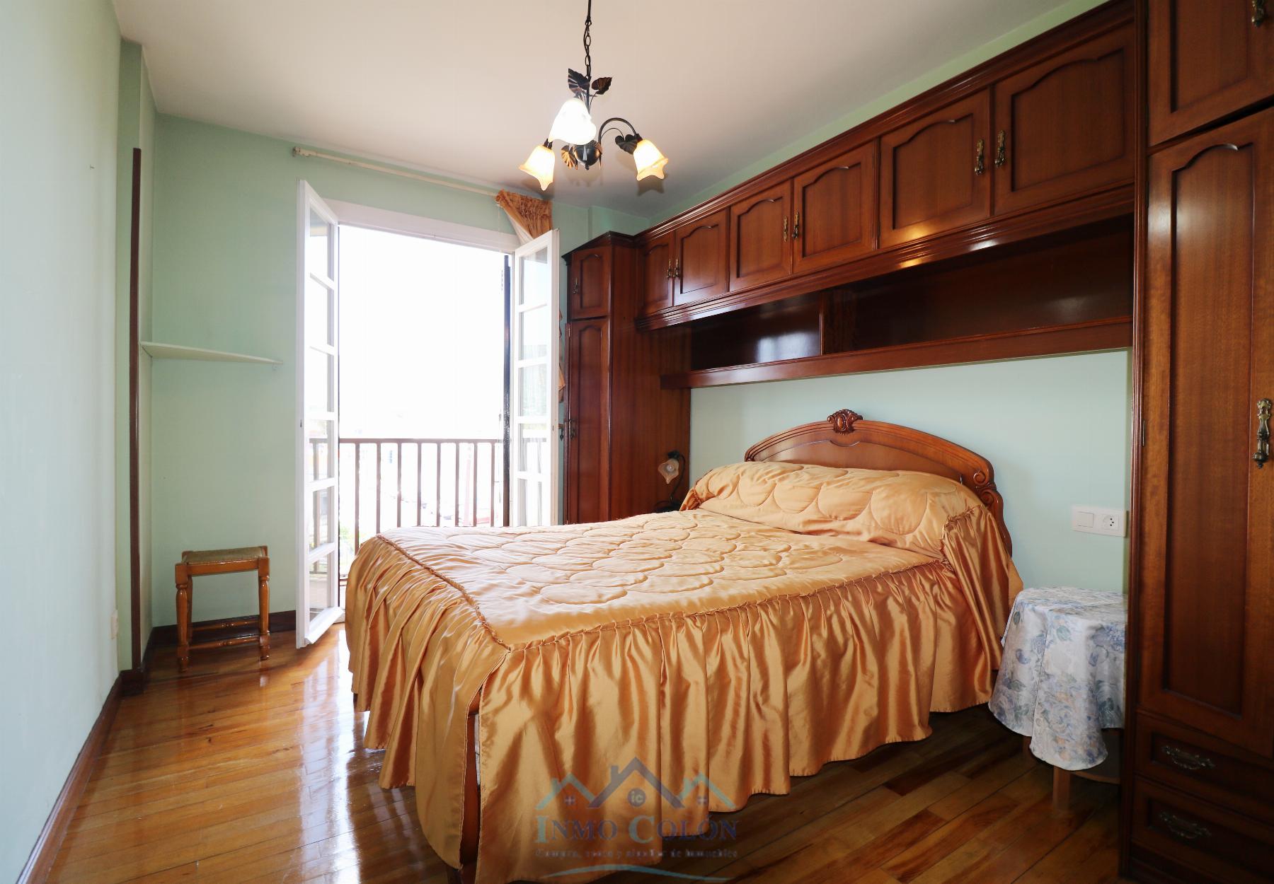 For sale of flat in Irun