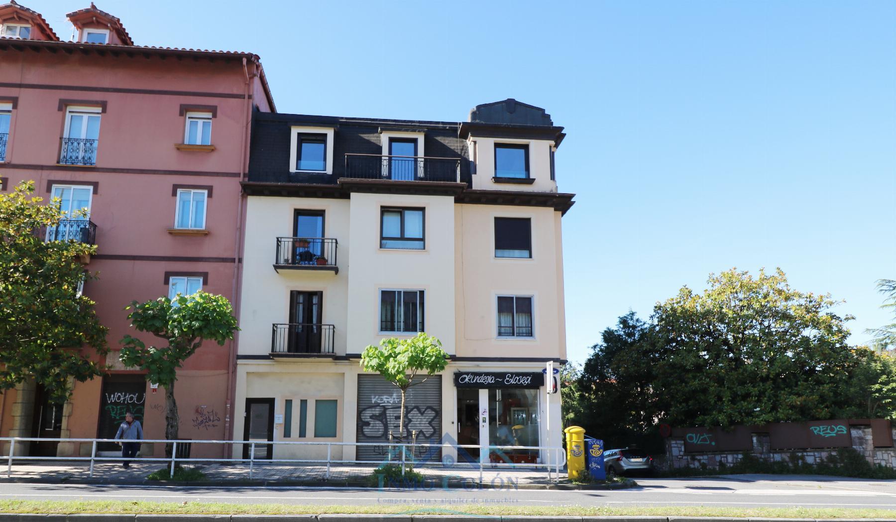 For sale of flat in Donostia-San Sebastián