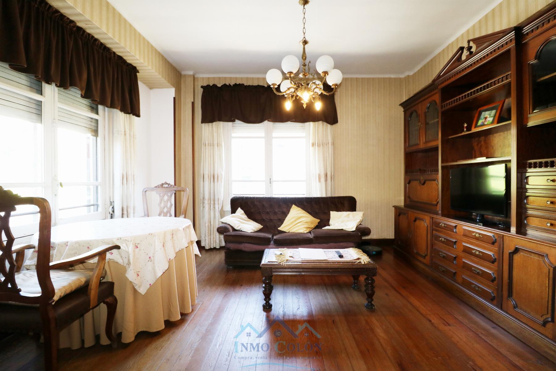 For sale of flat in Donostia-San Sebastián