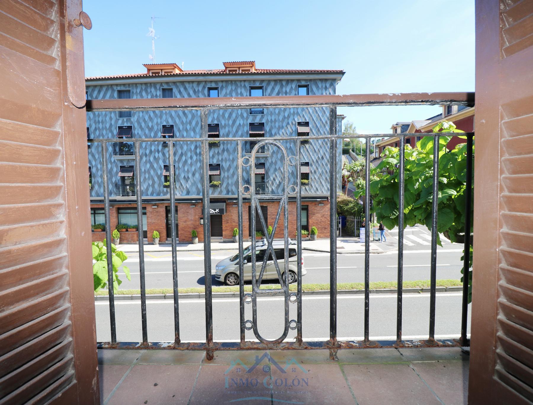 For sale of flat in Donostia-San Sebastián