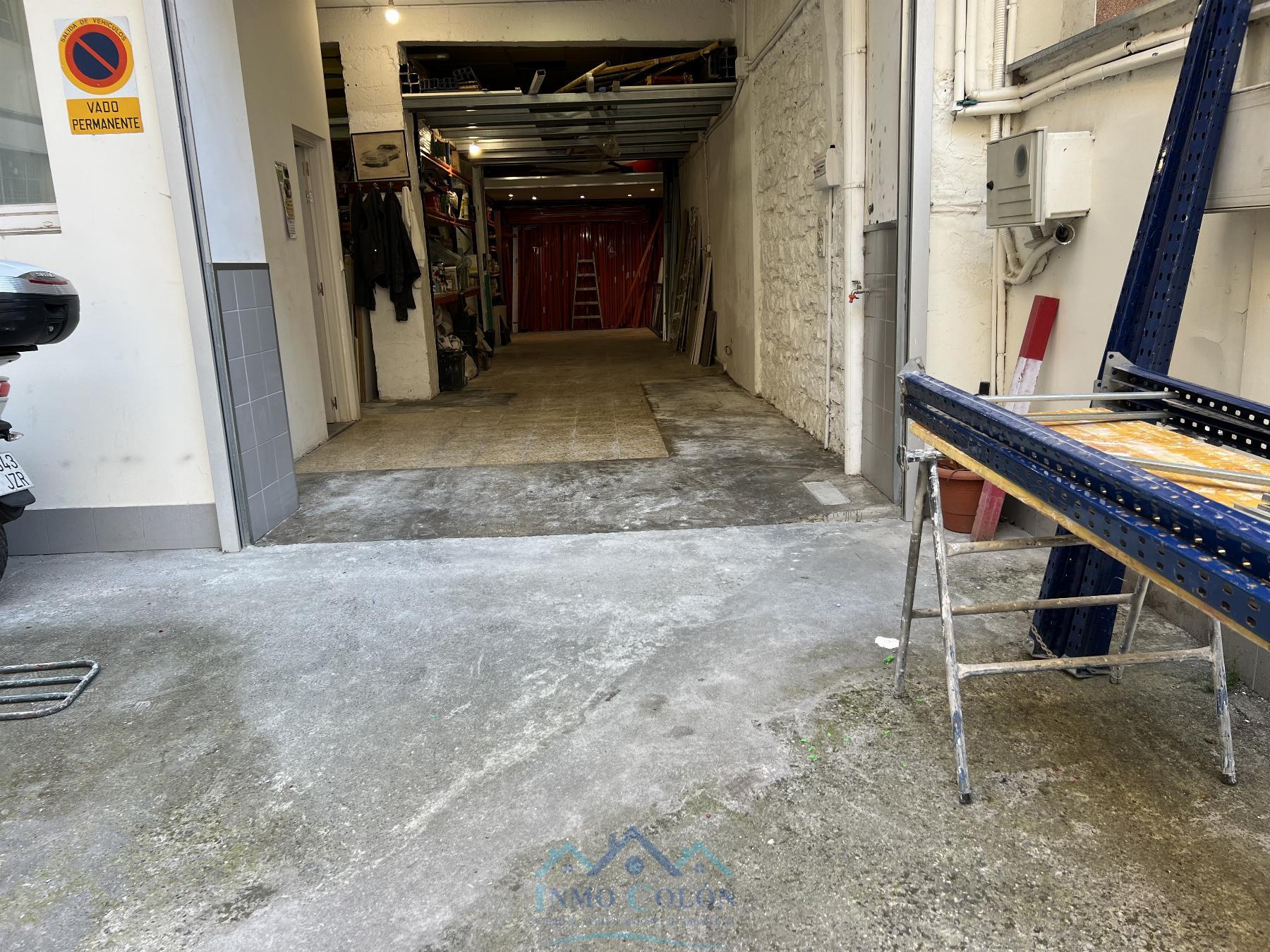 For sale of commercial in Irun