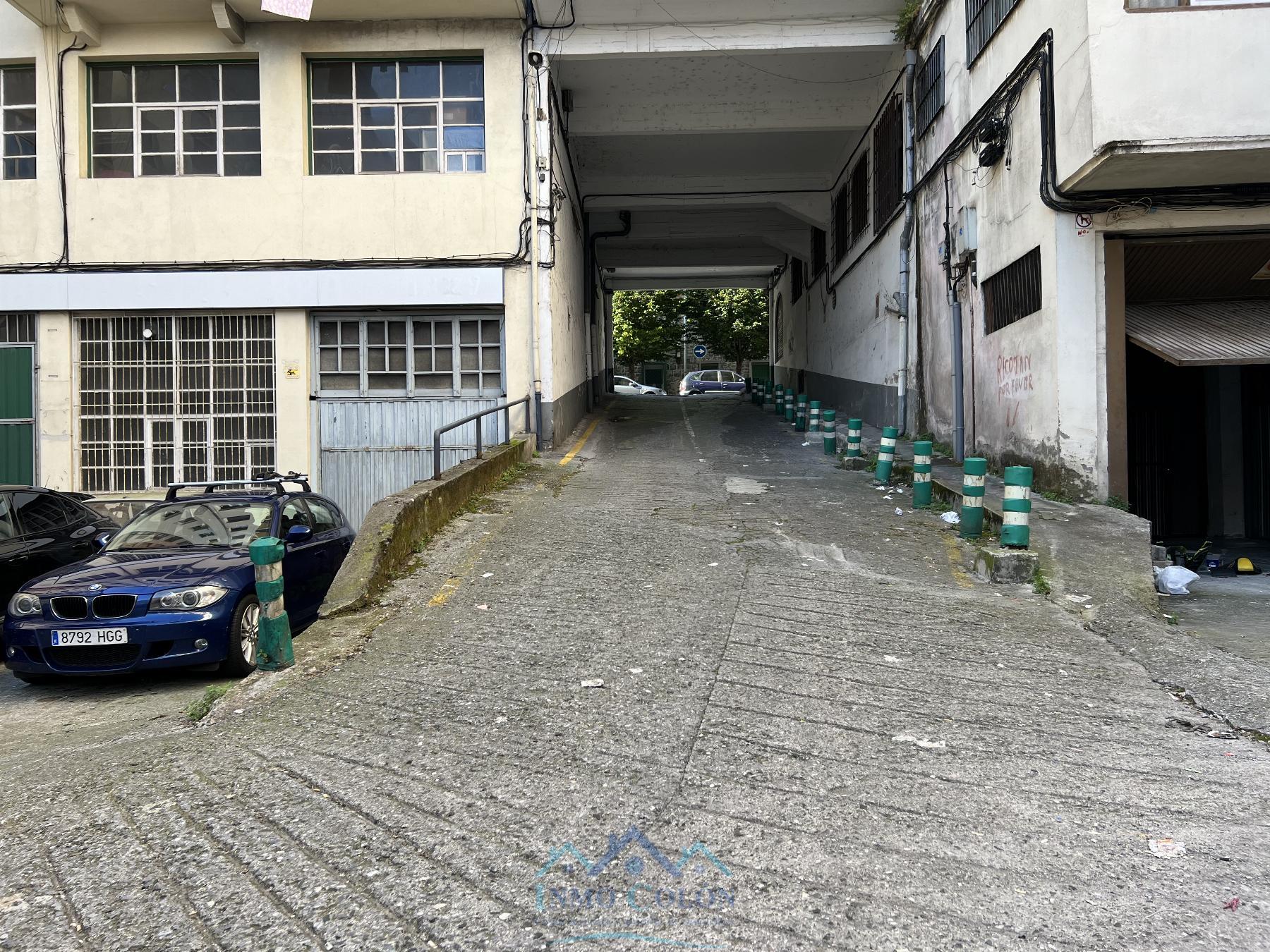 For sale of commercial in Irun