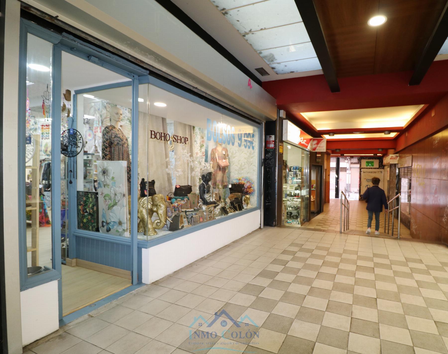 For sale of commercial in Irun