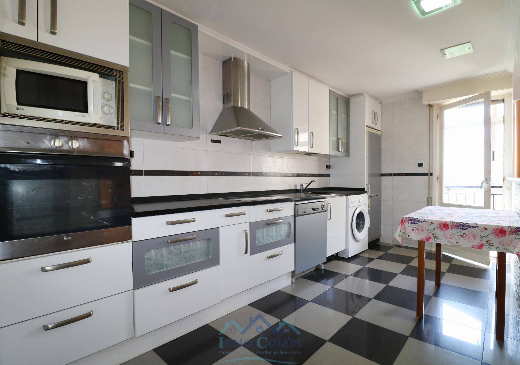 For sale of flat in Irun